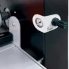 Manomètre de pression d'air sur une machine.