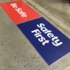 Messages au sol : soyez prudent, sécurité d'abord.